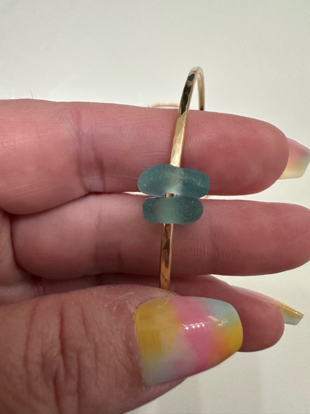Set of 3 Gold-Filled Bangles Blue Seaglass Pink Pearl Hammered Hawaii 8.25” - Picture 3 of 5